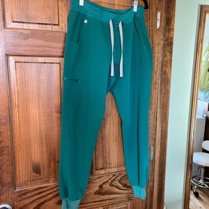 FIGS Hunter Green joggers